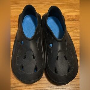 New Balance RCVRY shoes